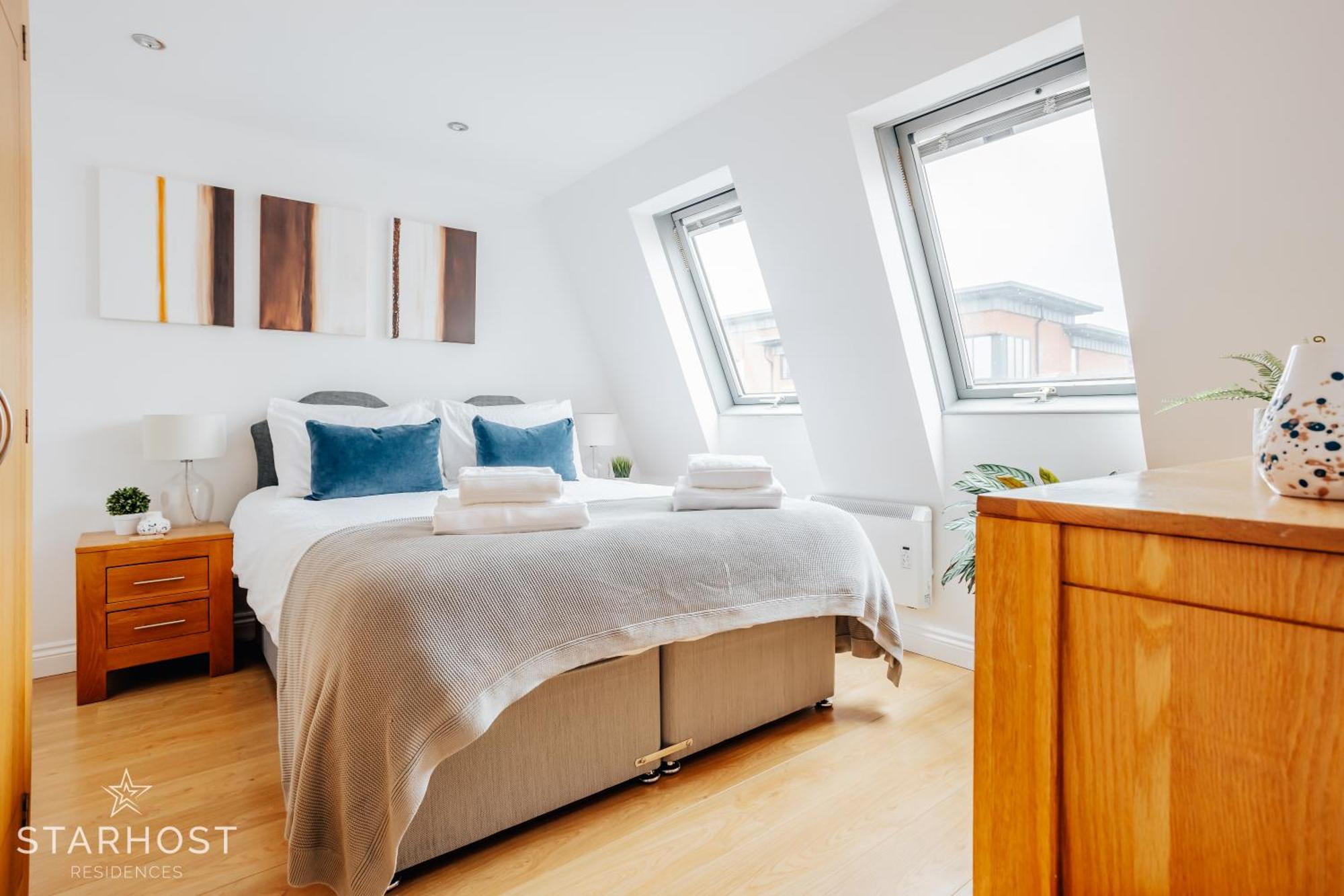 Central 3 Bed Apartment At Regents Court, Newbury Newbury  Esterno foto
