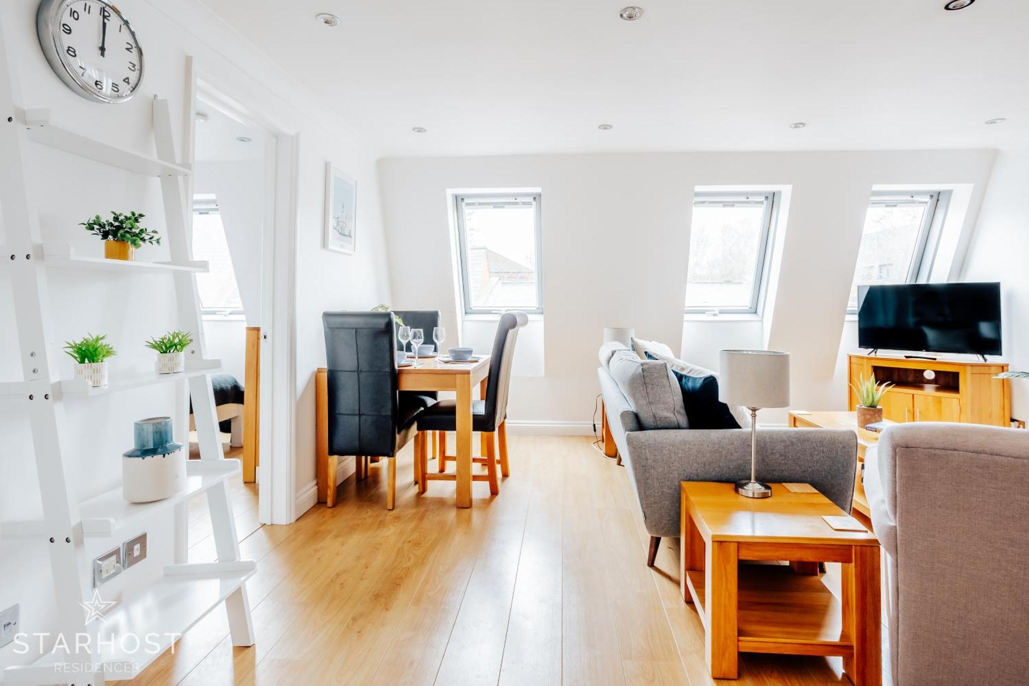 Central 3 Bed Apartment At Regents Court, Newbury Newbury  Esterno foto